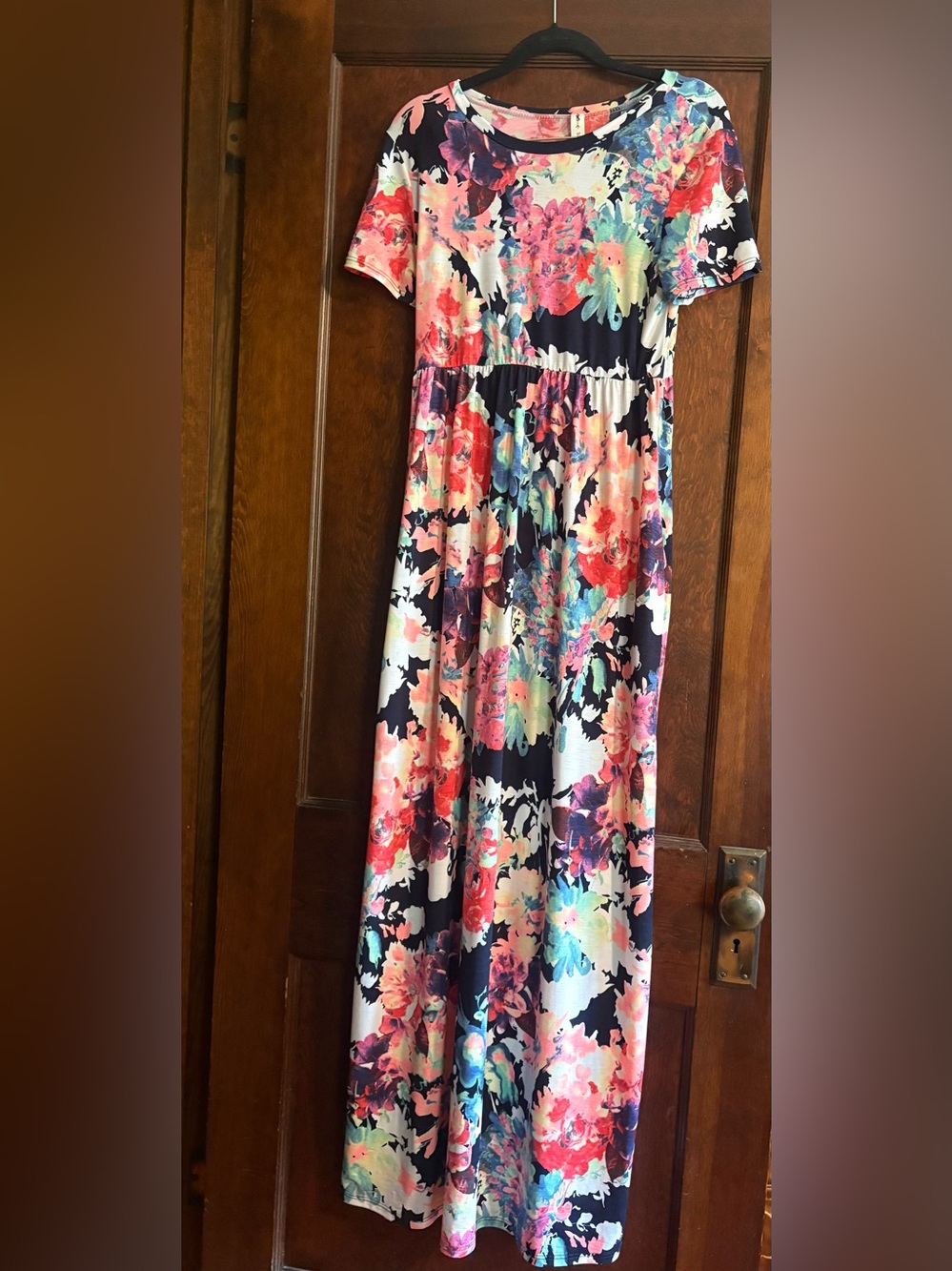 Vanilla Bay Watercolor Floral Scoop Neck Top - Navy Trim